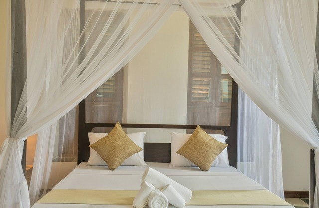 The Manor House by Sansi