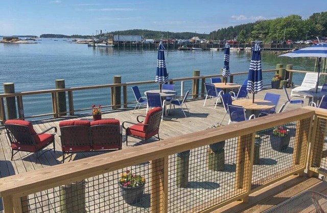 The Mary Day - Inn on the Harbor