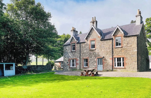 The Old Manse - UKC6854