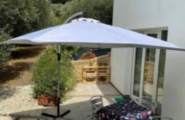 The Olive Grove NEW Apartment surrounded by greenery 15 Min from the sea