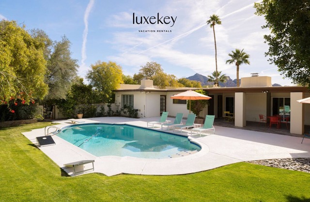 The Palmcroft by LuxeKey | Unique Maximalist Home w/Pool & Casita