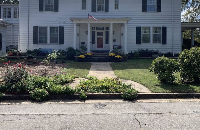 The Peete House and Garden