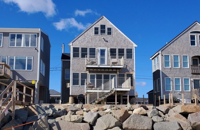 The Pleasant View | Oceanfront Bliss Awaits