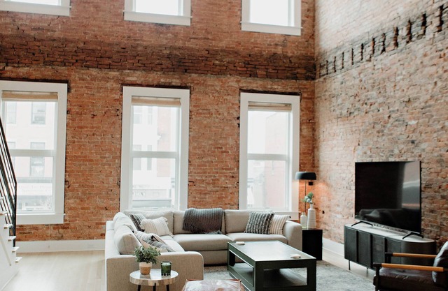 The Principal: Modern Townhome in Downtown