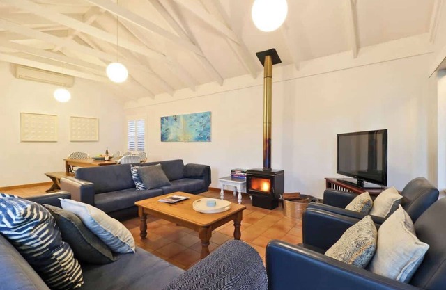 The Quindy, family beach house