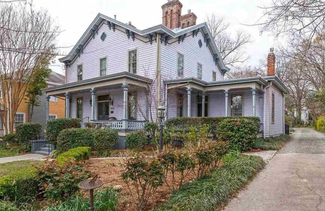 The Raleigh Oakwood Inn Vacation Home