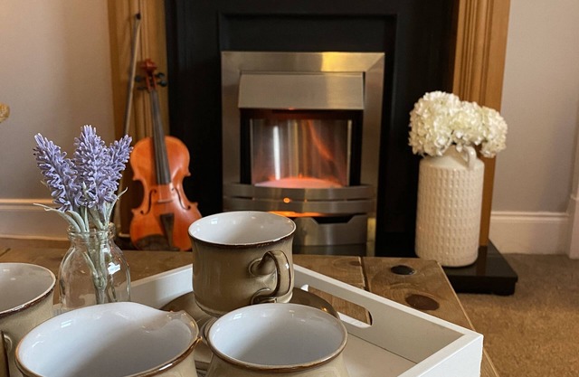 The Ramblers Rest - recently renovated, pet friendly, close to amenities/walks.