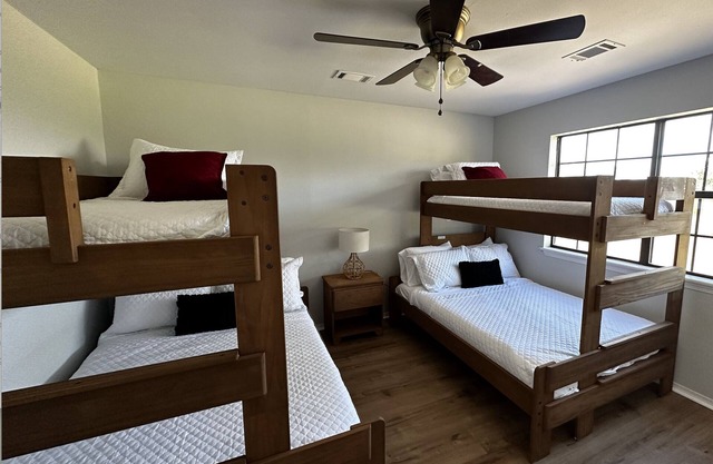 The Ranch- a full house ready to retreat! Large family or groups welcome!