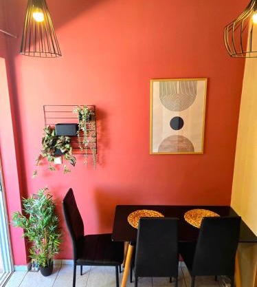 The Red Studio - Castle view