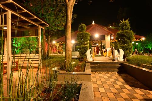 The REEF LOUNGE
