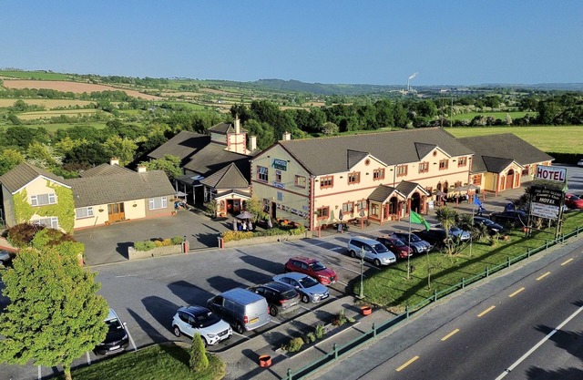 The Rhu Glenn Hotel
