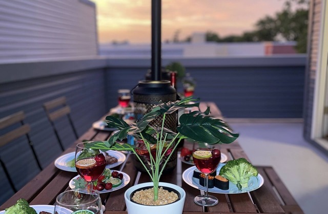 THE ROOFTOP OASIS