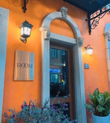The Room Hotel - Starbucks