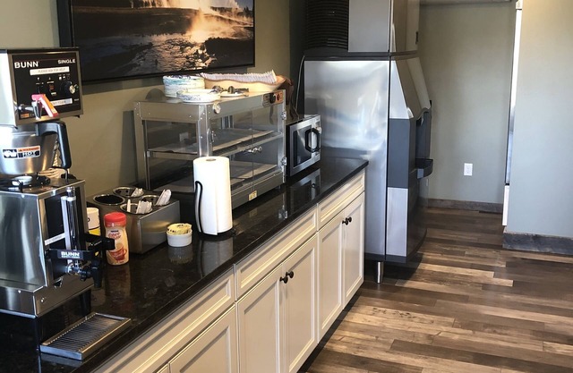 The Roosevelt Hotel - Yellowstone