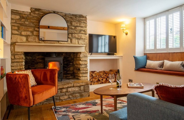 The Roost at Coln - Dog Friendly Romantic Retreat
