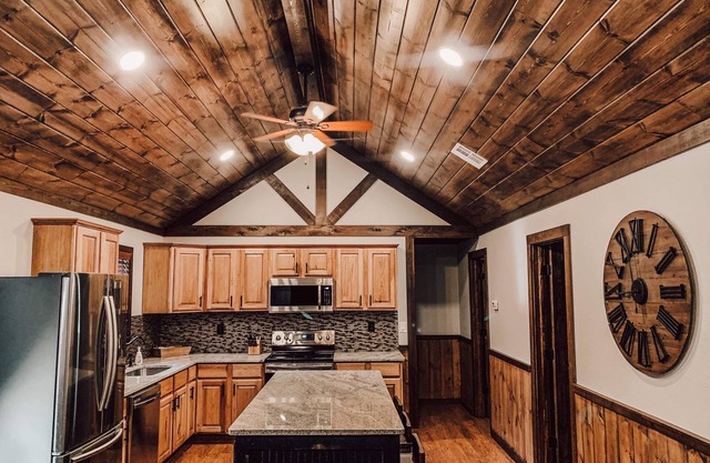 The Rustic Gem! 3 Bedroom/2 Bath House