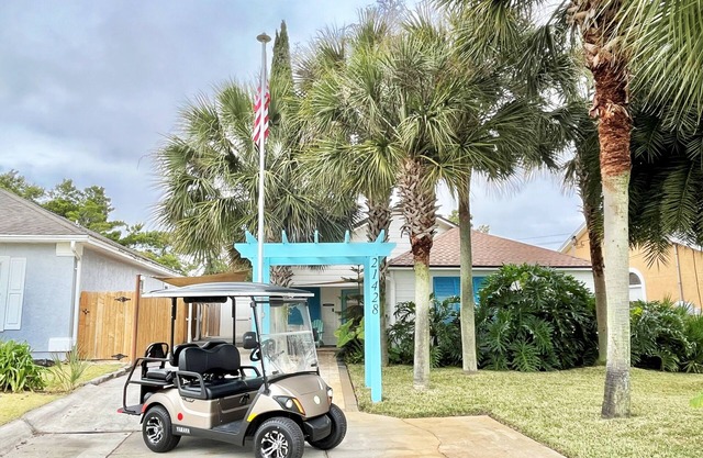The Salty Marlin - Golf CartBeachPier Park30A