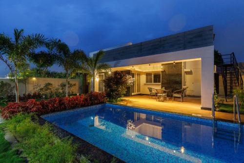 The Serenity Haven by StayJadePrivate PoolLawn