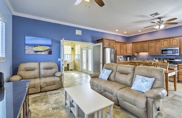 The Shell House in Titusville Pool, Golf Access