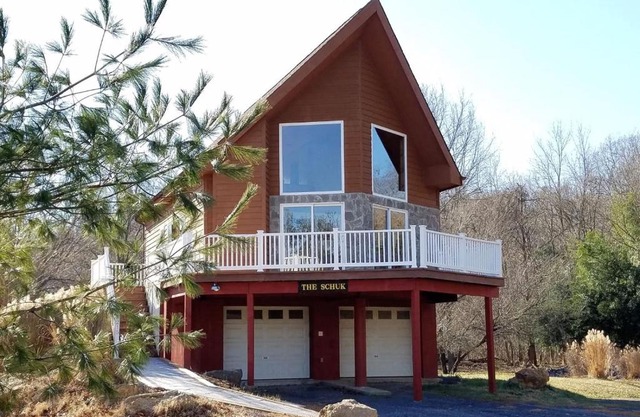 The Shuck- Christophers Riverside Cabin