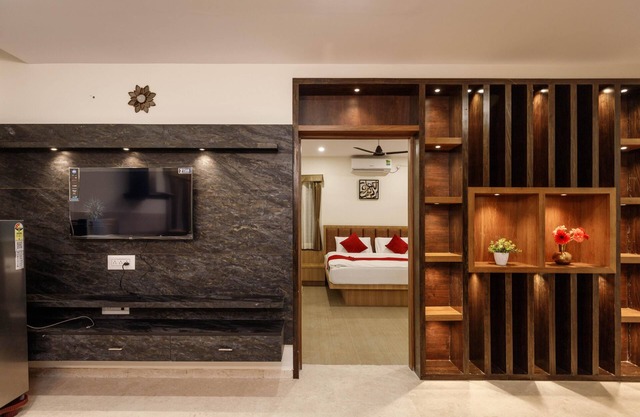 The Signature Serviced Apartment