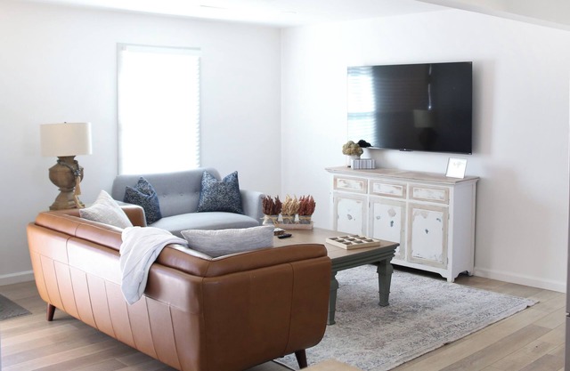 The Soar House/Family Space/Clean/New 3bd/2ba in peaceful Spring Hill