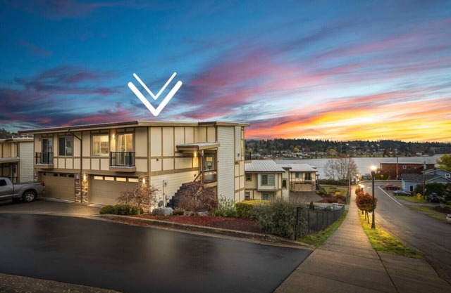 The Sound Landing w/Beach Access & Theater Room!