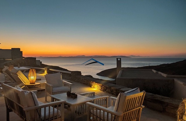 The "Spacious Modern Kastellakia House" only a 2 minute drive from Koundouros