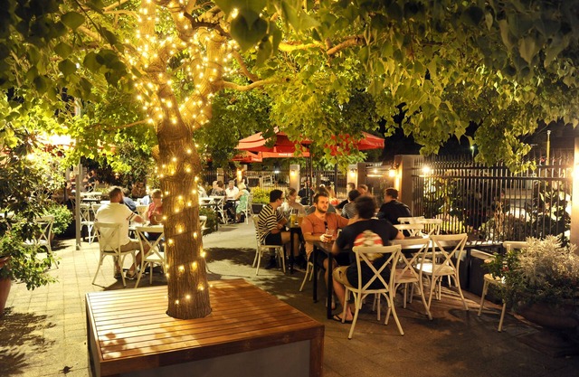 The Stirling Arms Hotel