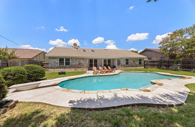 The Stylish Villa & Pool in DFW