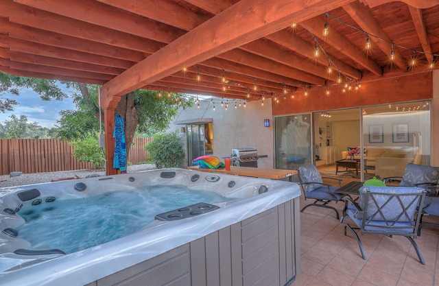 The "Sun Flower" a Mid-Century Modern Vacation Home