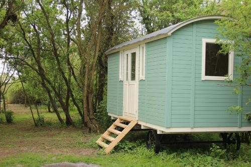 The Tawny Shepherd Hut, Whitehouse Farm
