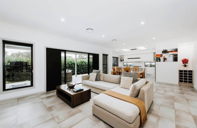 The Top Spot A Modern All Season Retreat