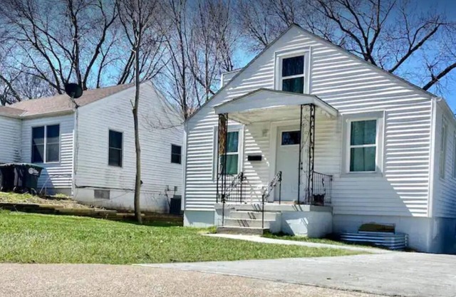 The Trapp House - 5 Bed 1 Bath in Benson - Pay Monthly