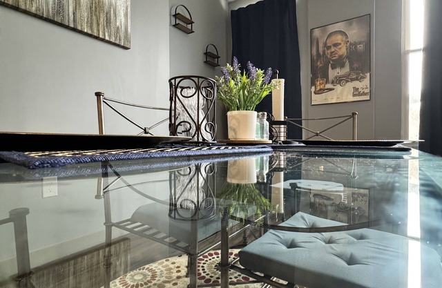 The Unique SPACIOUS Penthouse! Central location and Minutes from the stadium