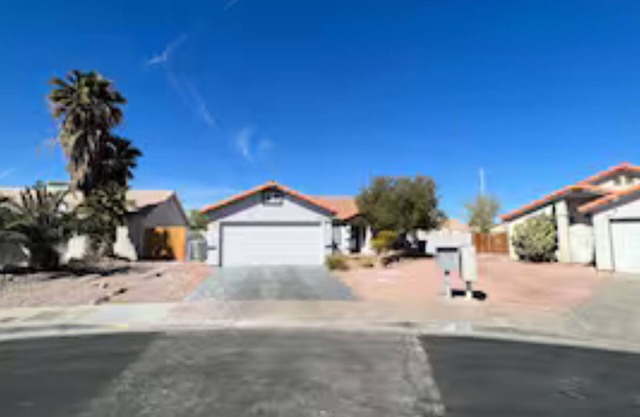 THE VACATION SPOT IN HENDERSON3-bedroom house in brilliant Henderson with WiFi