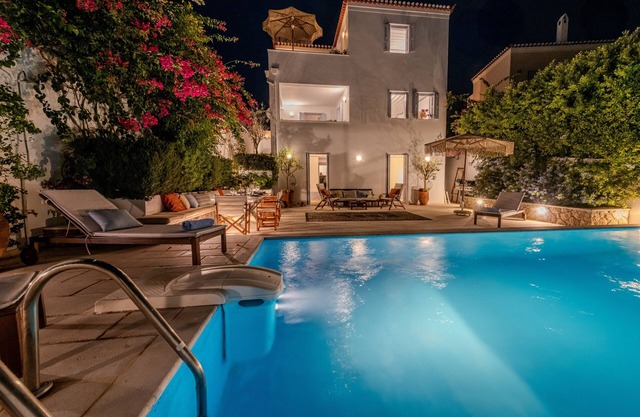 The Villa Evita. Spetses summerhouse with stunning view and private pool.