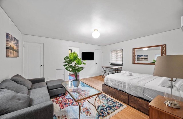 The Walnut Suites - The Hidden Suite