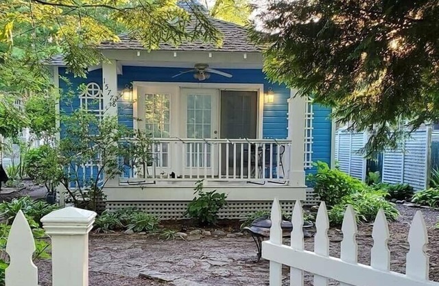 The Weiler Cottage in Harbor Country
