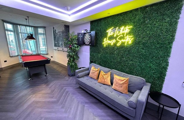 The White House New York Suites