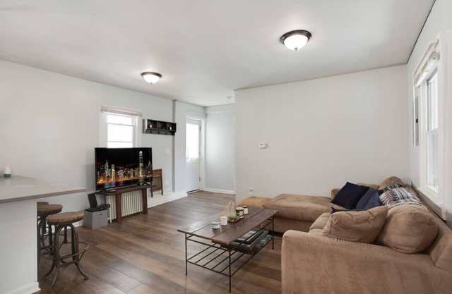 The Wow on Willow Bloomfield