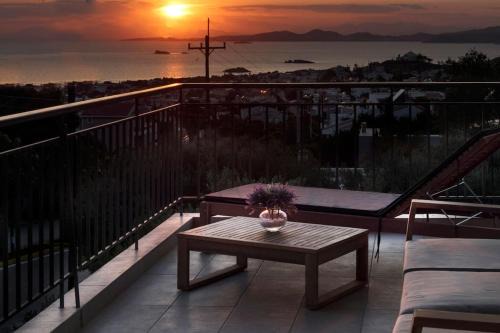 Thenia's Bellevue apartment