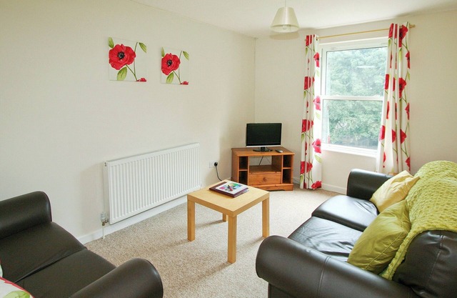 There’s plenty to do here to make Poppy an ideal romantic getaway.