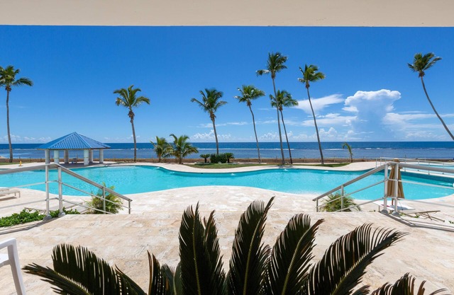 This apartment is a 2 bedroom(s), 2 bathrooms, located in Juan Dolio, San Pedro.