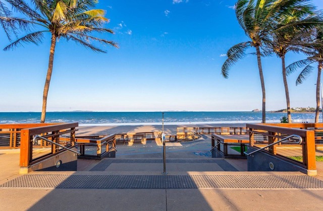This beautiful unit is in the heart of Yeppoon