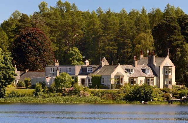 This country house is a 6 bedroom(s), 6.5 bathrooms, located in Lhanbryde, Scotland.