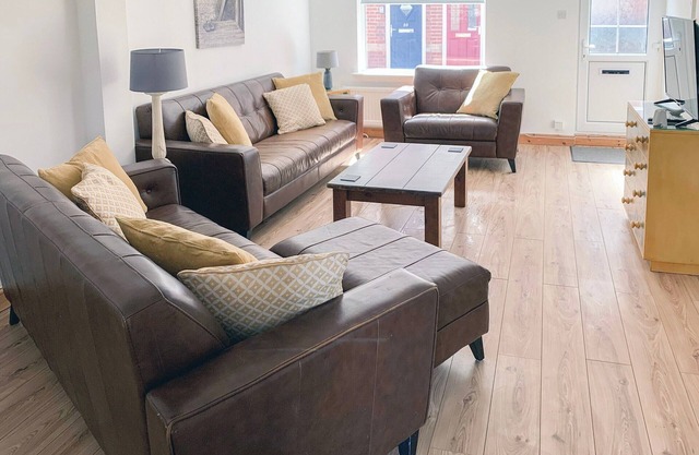 This holiday cottage couldn’t be in a better location for a family holiday.