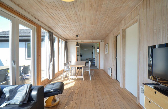 This holiday home offers you a relaxing holiday on Djursland.