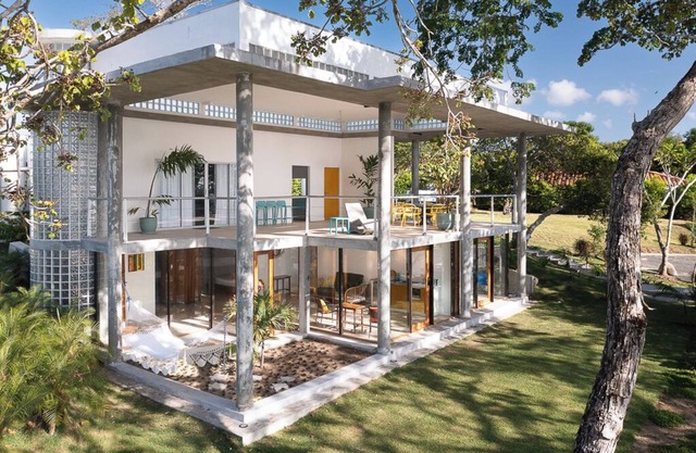 This house is a 3 bedroom(s), 3 bathrooms, located in Playa Corona, Panama Oeste.
