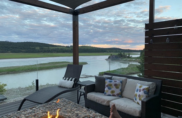 This is 5 Star. Lake Koocanusa Style! -Waterfront,